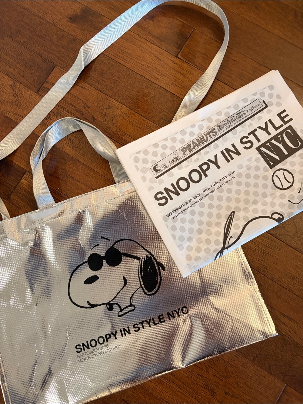 Peanuts “Snoopy In Style NYC” Pop-Up Silver Shiny Tote Bag